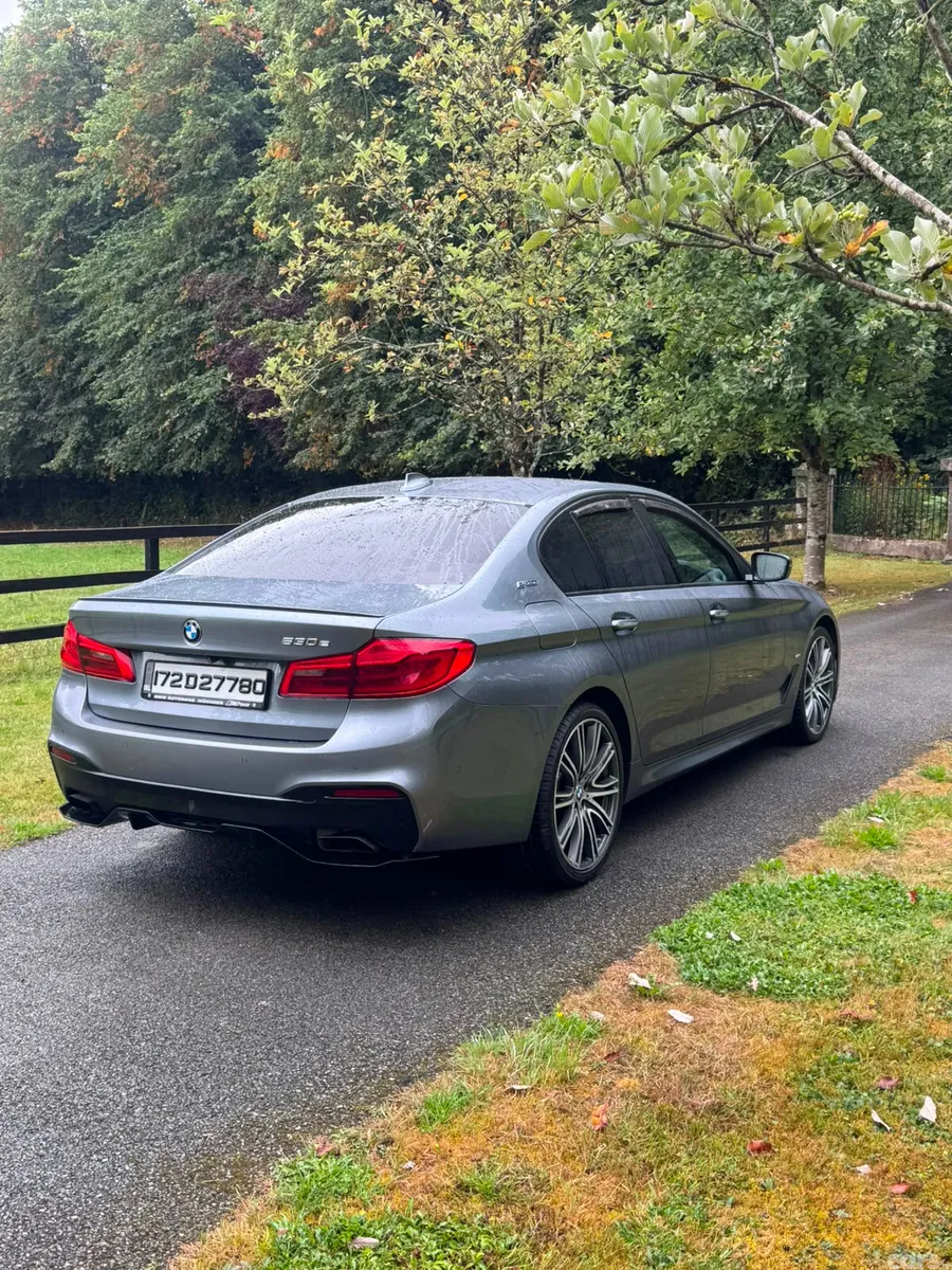 BMW 5-Series Saloon, Petrol Plug-in Hybrid, 2017, Blue