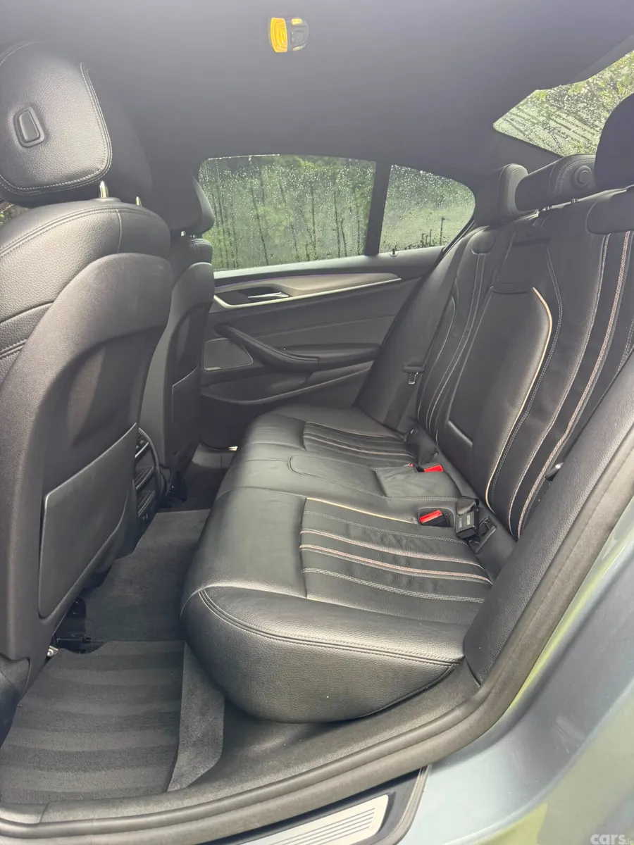 BMW 5-Series Saloon, Petrol Plug-in Hybrid, 2017, Blue