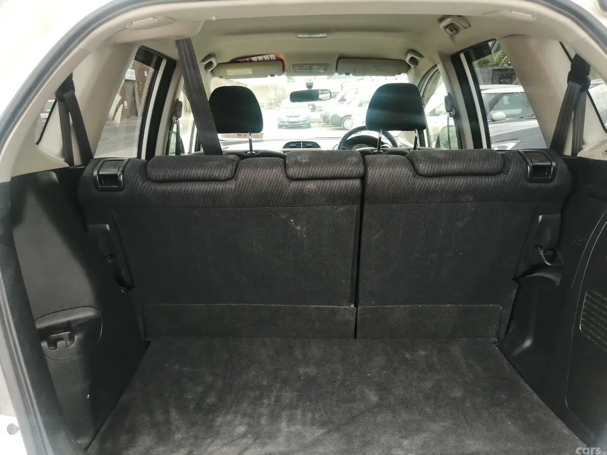 Honda Fit Hatchback, Petrol Hybrid, 2013, White