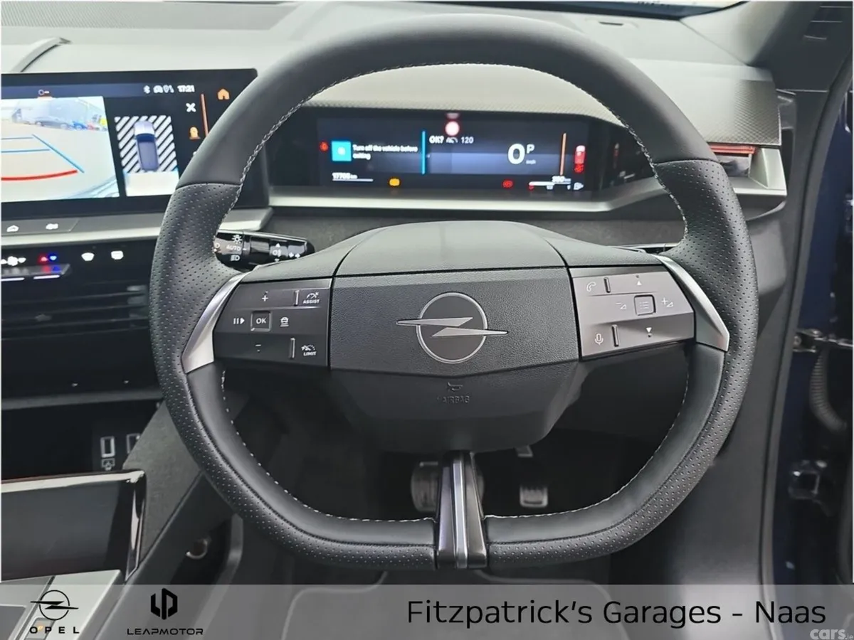 Opel Grandland SUV, Petrol Hybrid, 2025, Green