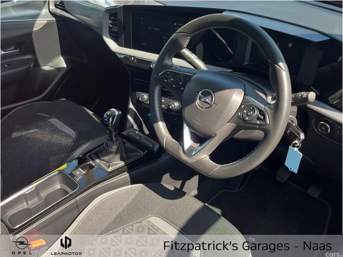 Opel Mokka SUV, Petrol, 2025, Red