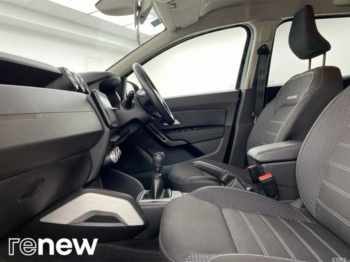 Dacia Duster SUV, Diesel, 2024, Grey