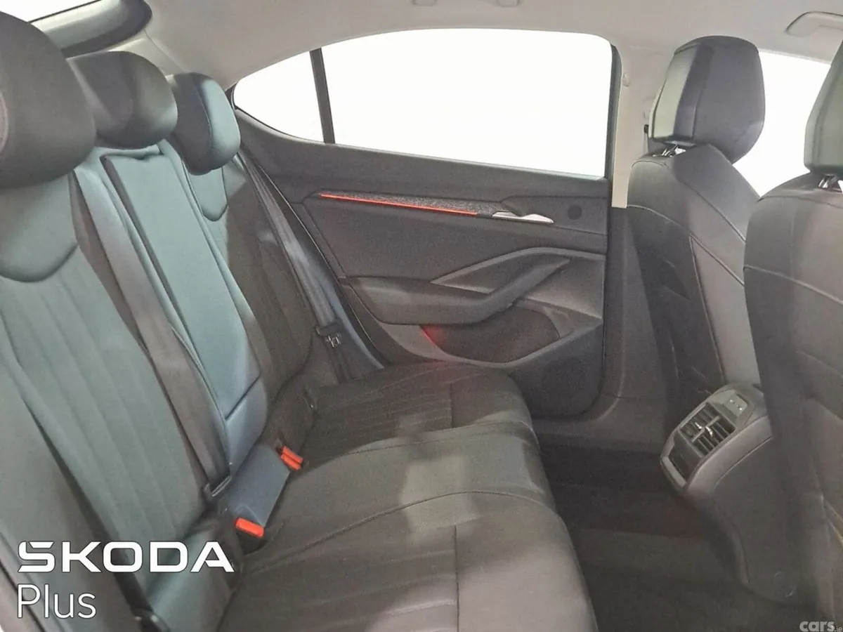 Skoda Superb Saloon, Diesel, 2025, Silver