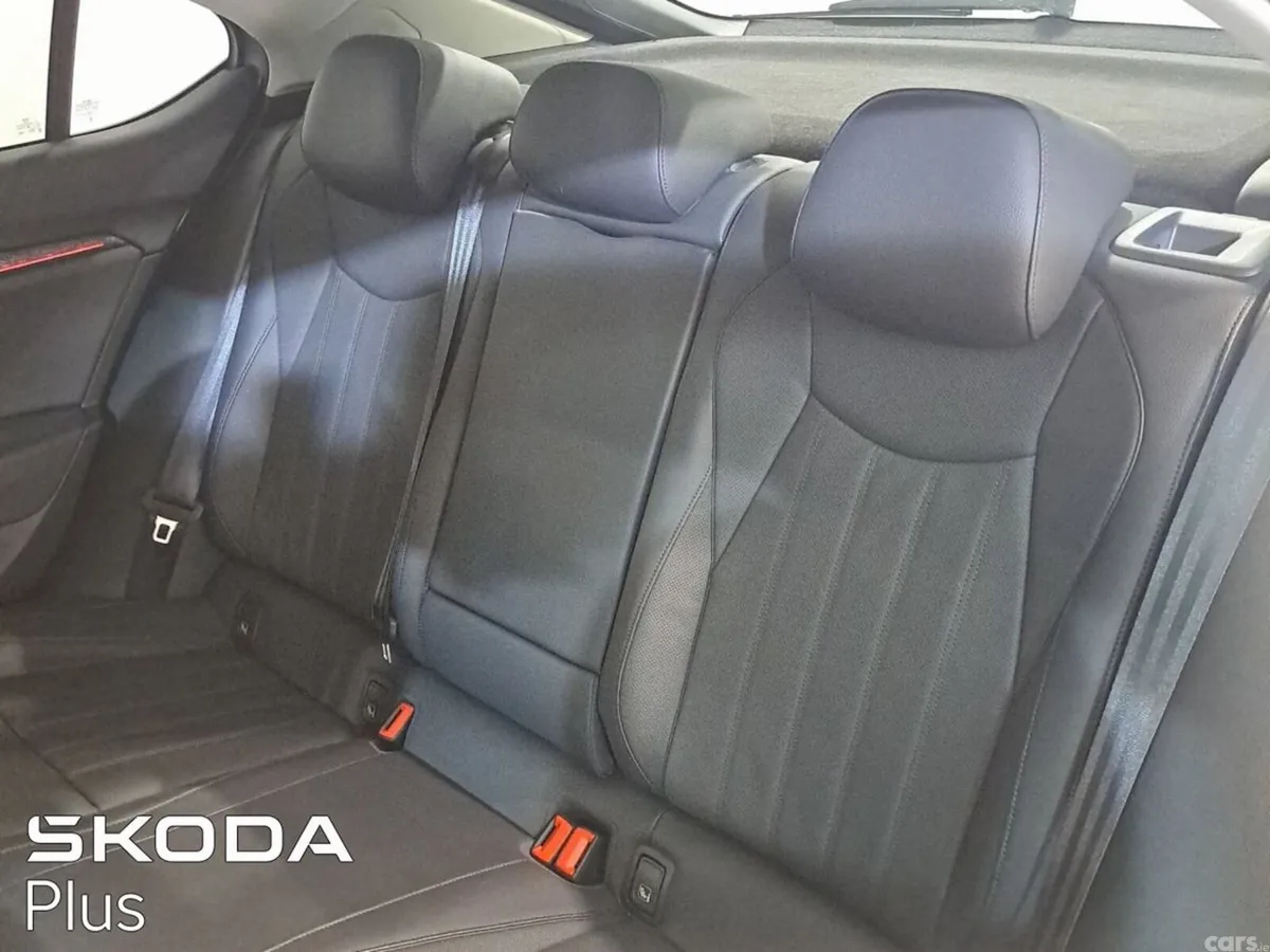 Skoda Superb Saloon, Diesel, 2025, Silver