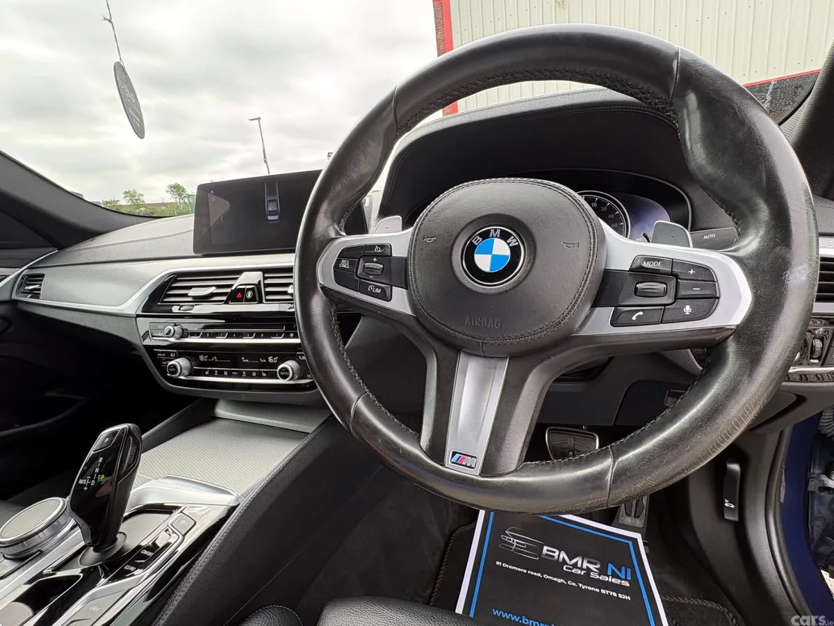 BMW 5-Series Saloon, Petrol Hybrid, 2017, Blue