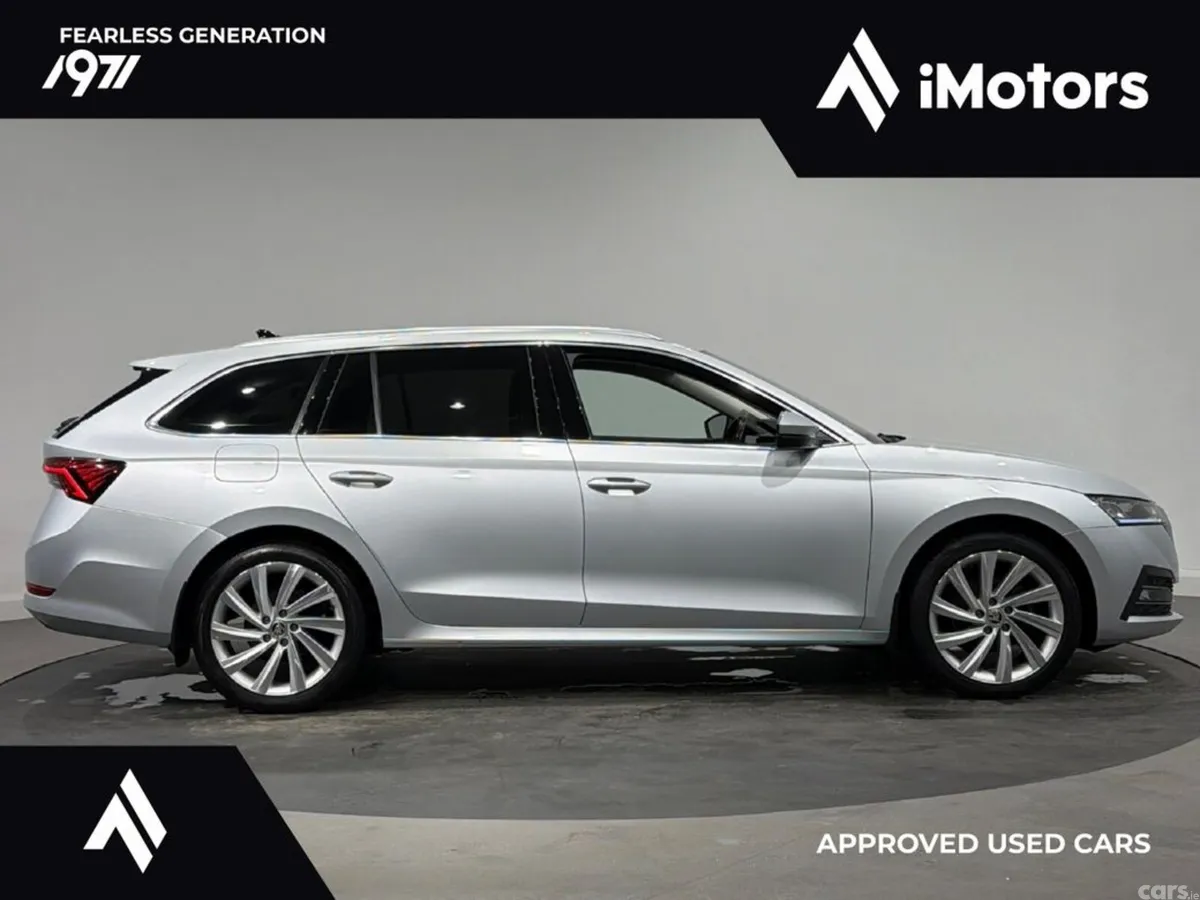 Skoda Octavia Estate, Diesel, 2023, Grey