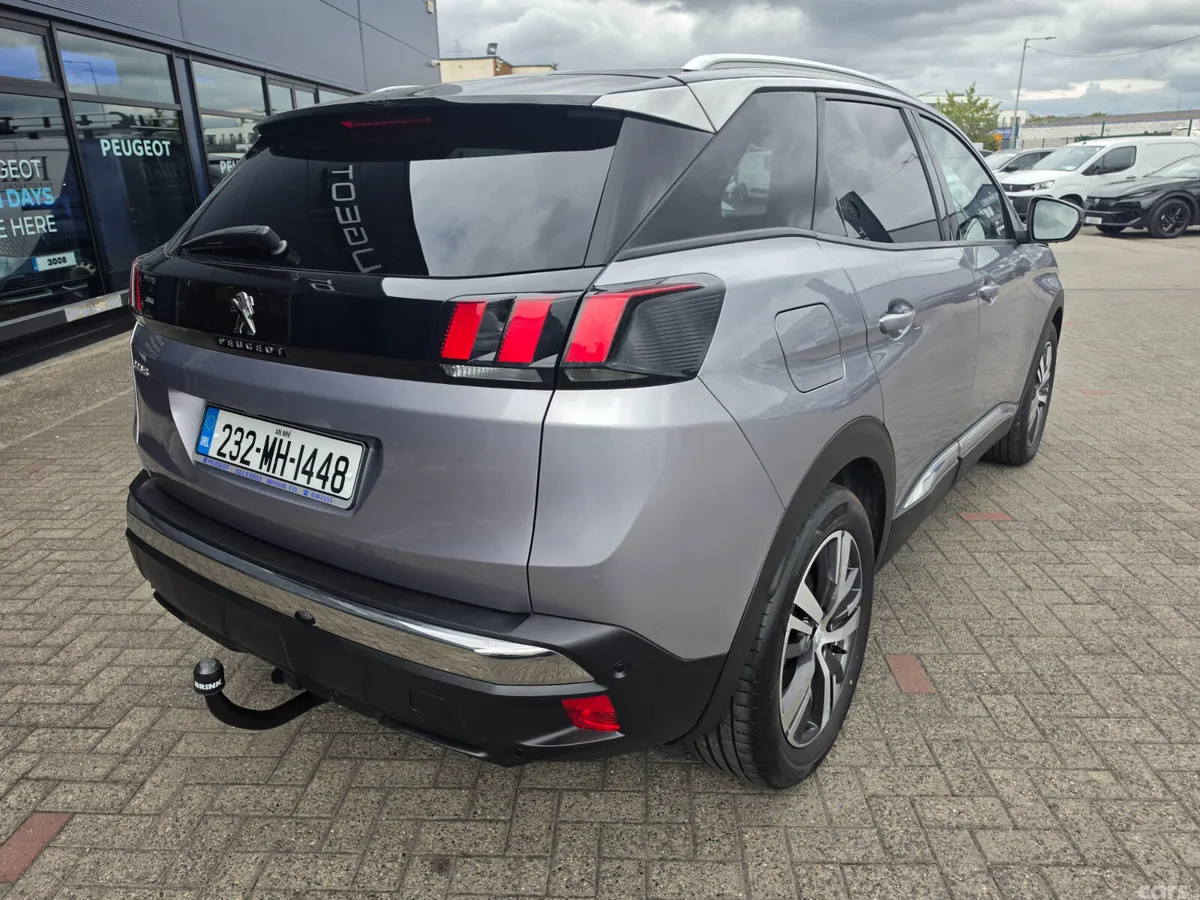 Peugeot 3008 MPV, Diesel, 2023, Grey