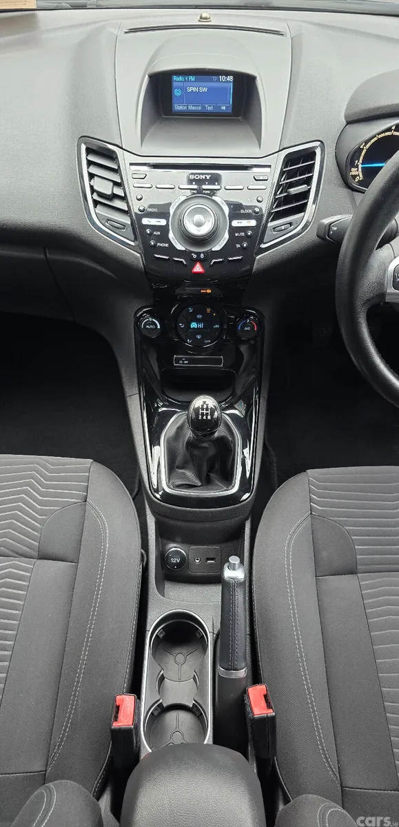 Ford Fiesta Hatchback, Petrol, 2014, Grey