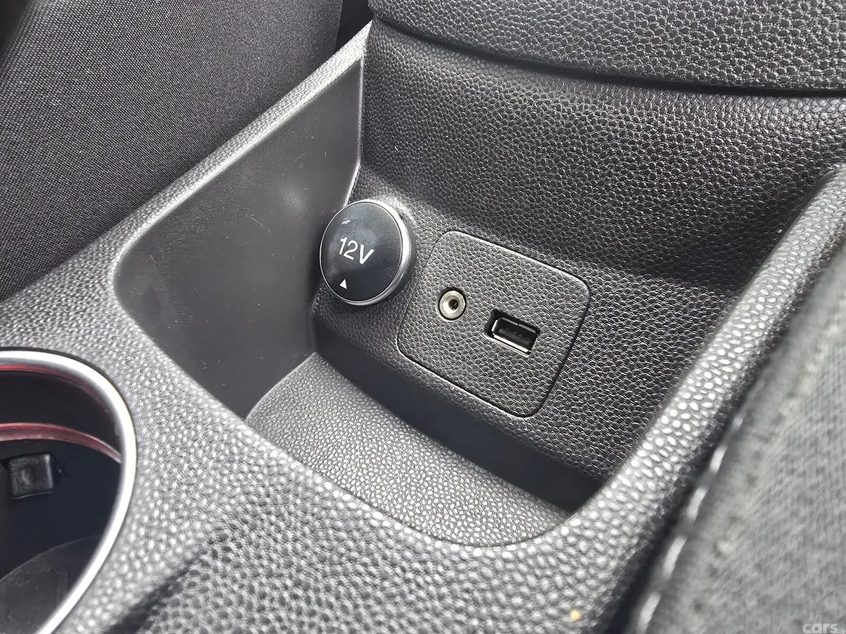 Ford Fiesta Hatchback, Petrol, 2014, Grey