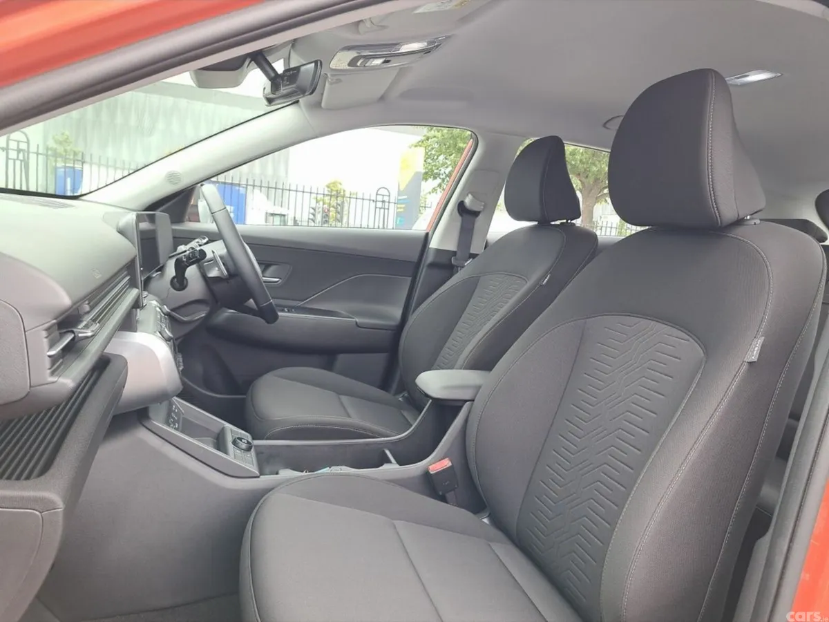 Hyundai KONA Hatchback, Electric, 2026, Orange