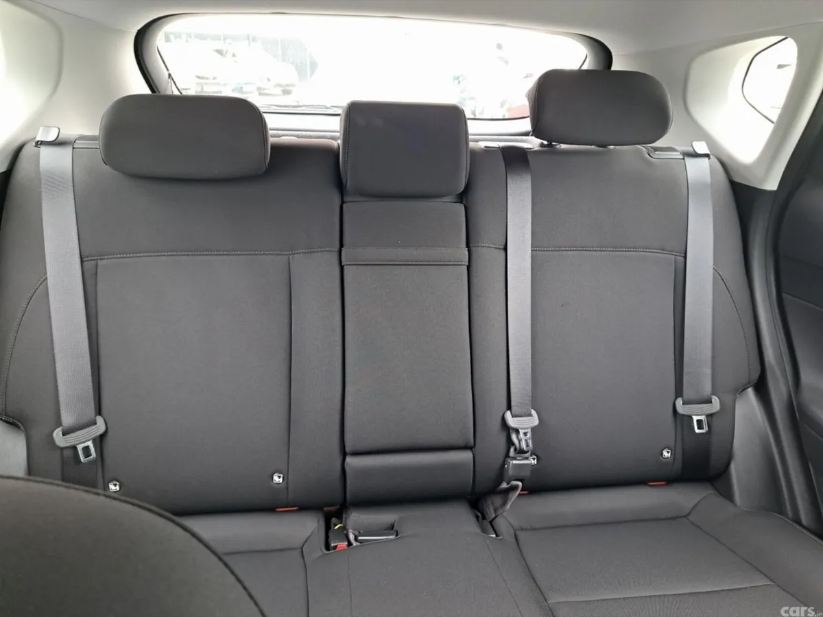 Hyundai KONA Hatchback, Electric, 2026, Orange