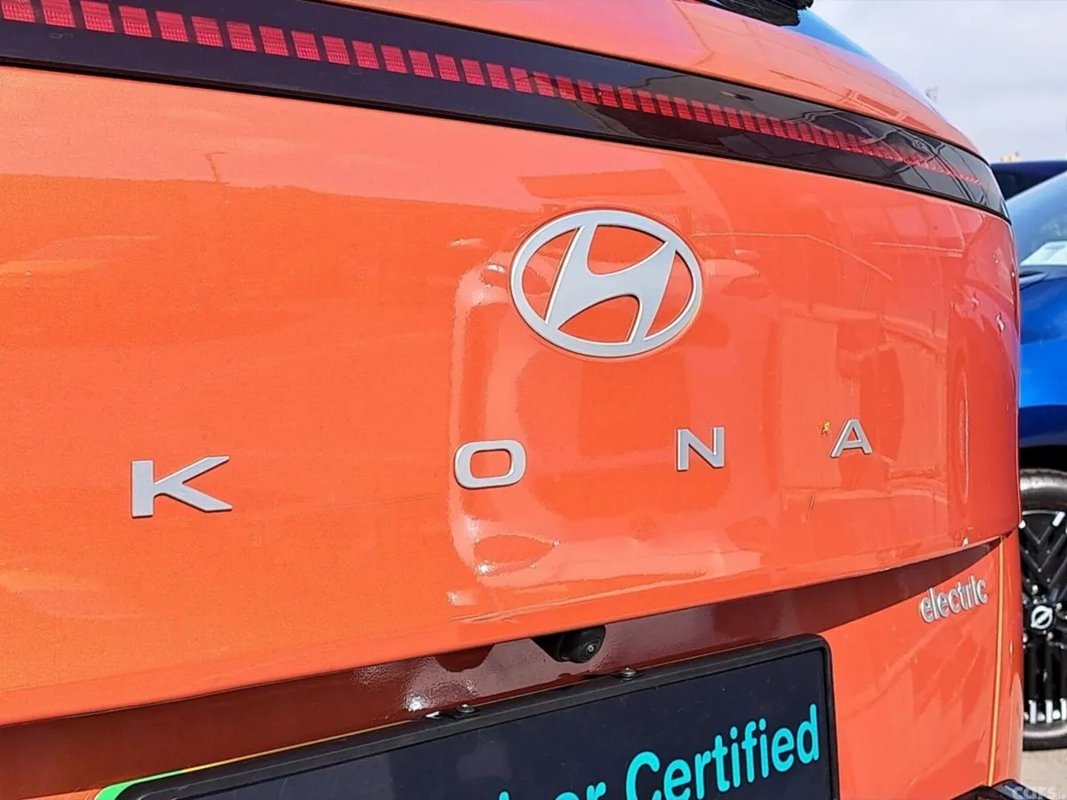 Hyundai KONA Hatchback, Electric, 2026, Orange