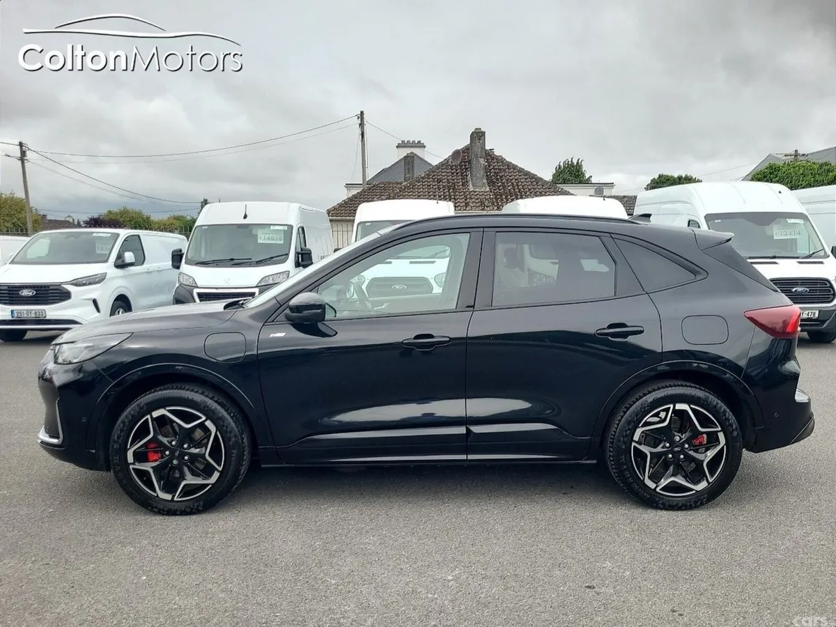 Ford Kuga SUV, Petrol Plug-in Hybrid, 2025, Black