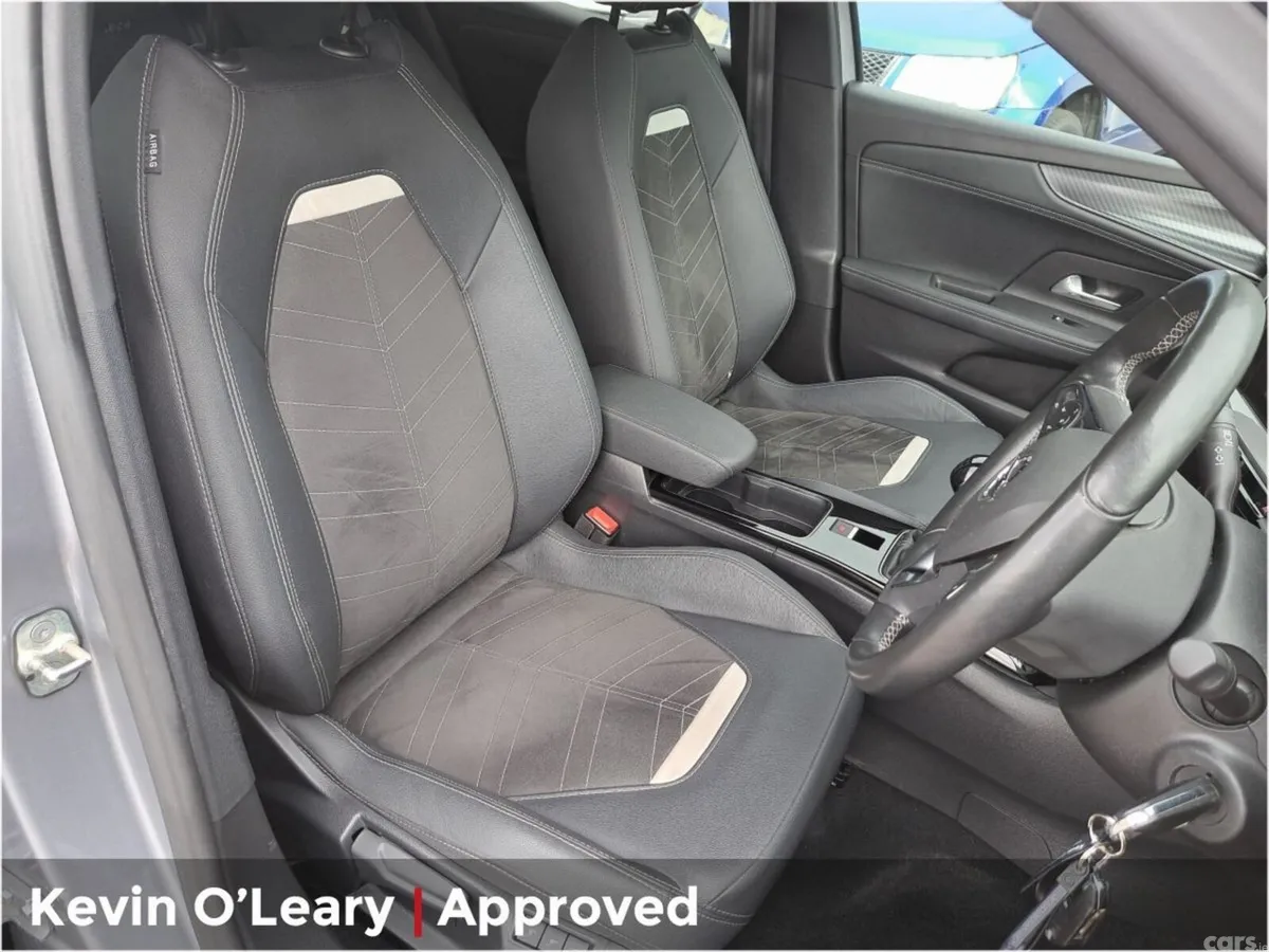 Opel Mokka SUV, Petrol, 2023, Grey
