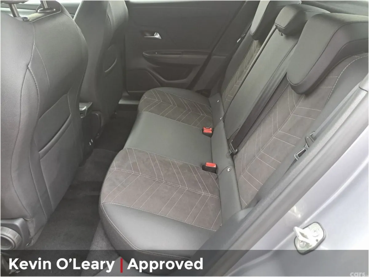 Opel Mokka SUV, Petrol, 2023, Grey