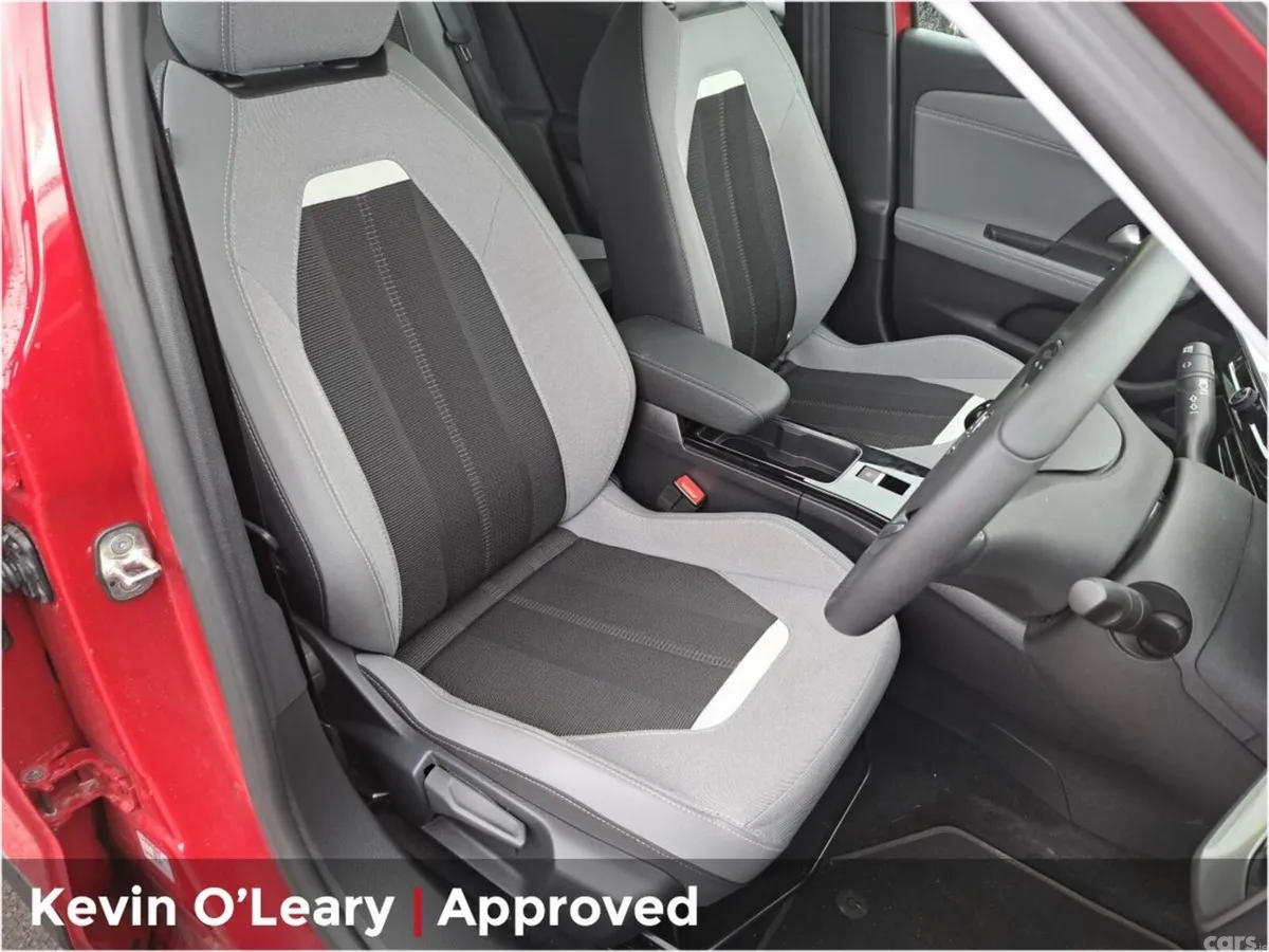 Opel Mokka SUV, Petrol, 2025, Red