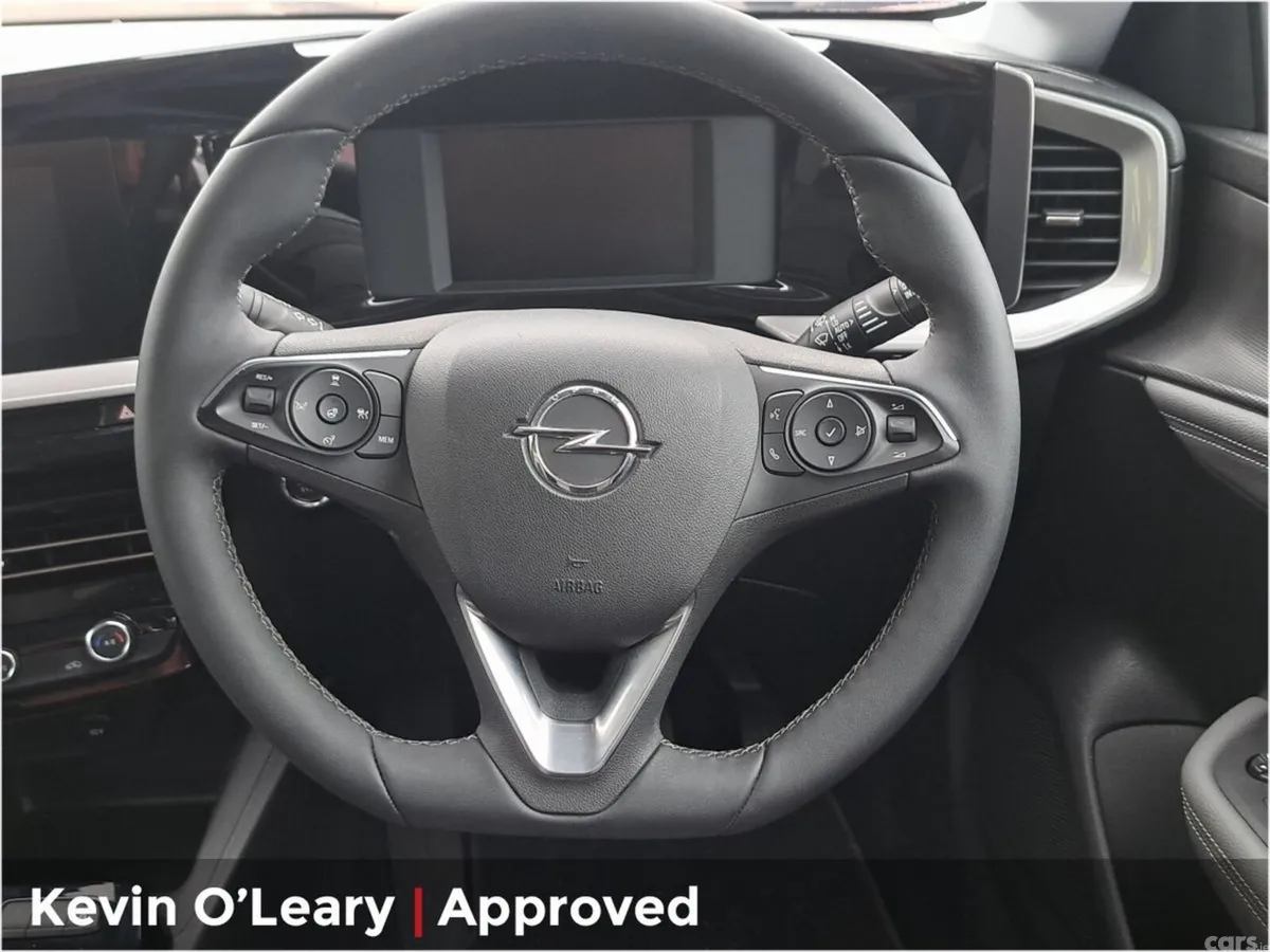 Opel Mokka SUV, Petrol, 2025, Red