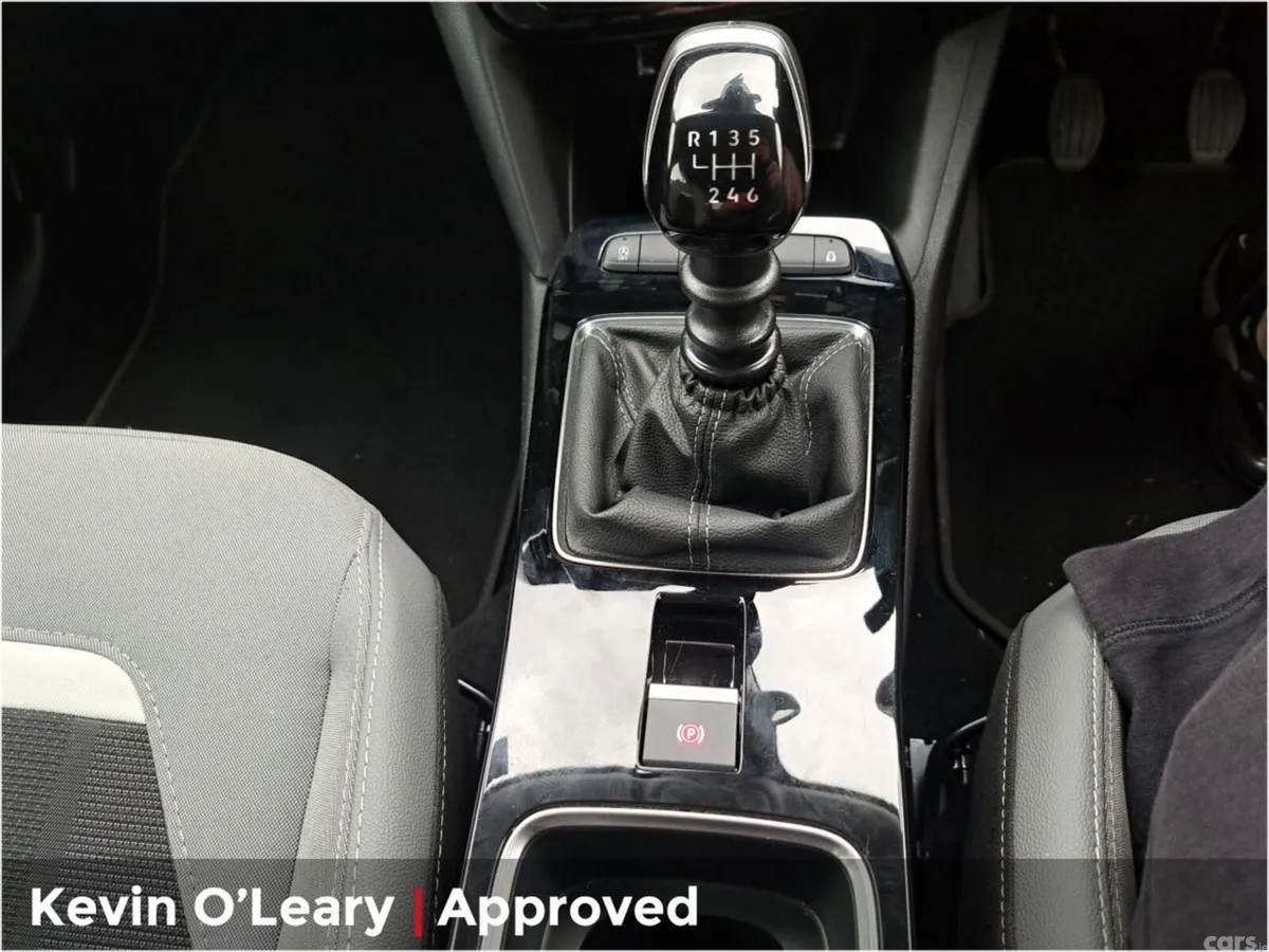 Opel Mokka SUV, Petrol, 2025, Red
