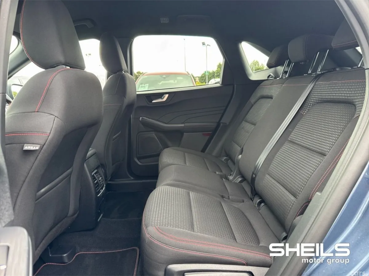 Ford Kuga SUV, Petrol Plug-in Hybrid, 2023, Blue