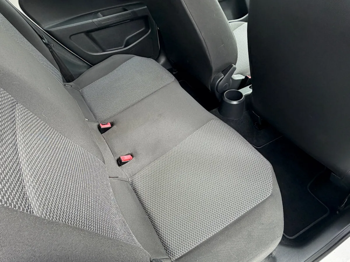 SEAT Mii Hatchback, Petrol, 2013, White