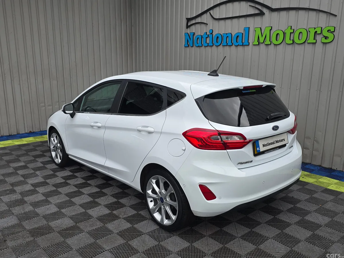Ford Fiesta Hatchback, Petrol, 2020, White