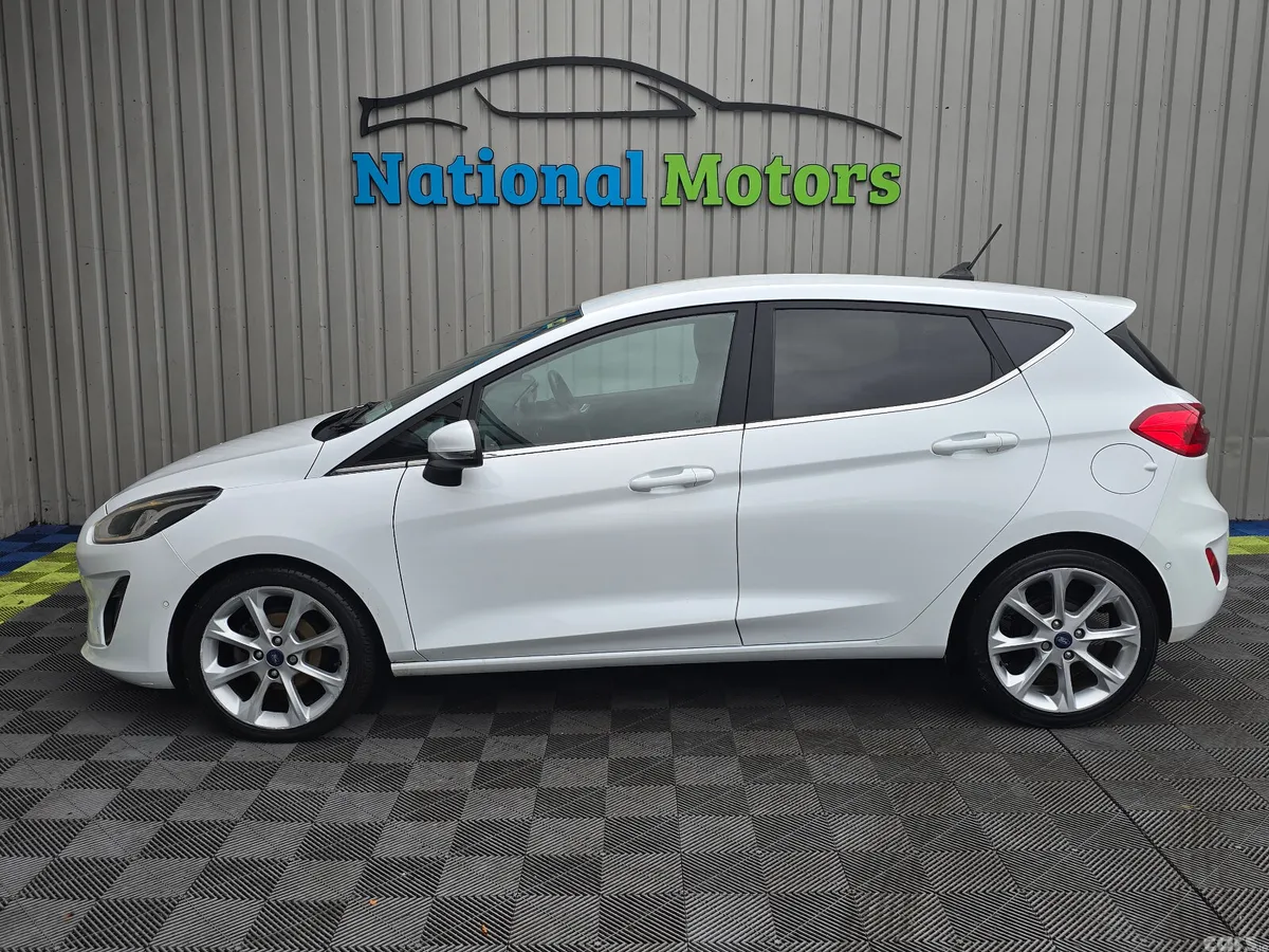 Ford Fiesta Hatchback, Petrol, 2020, White