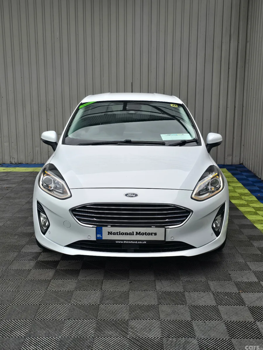 Ford Fiesta Hatchback, Petrol, 2020, White