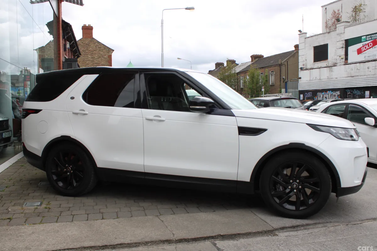 Land Rover Discovery SUV, Diesel, 2019, White