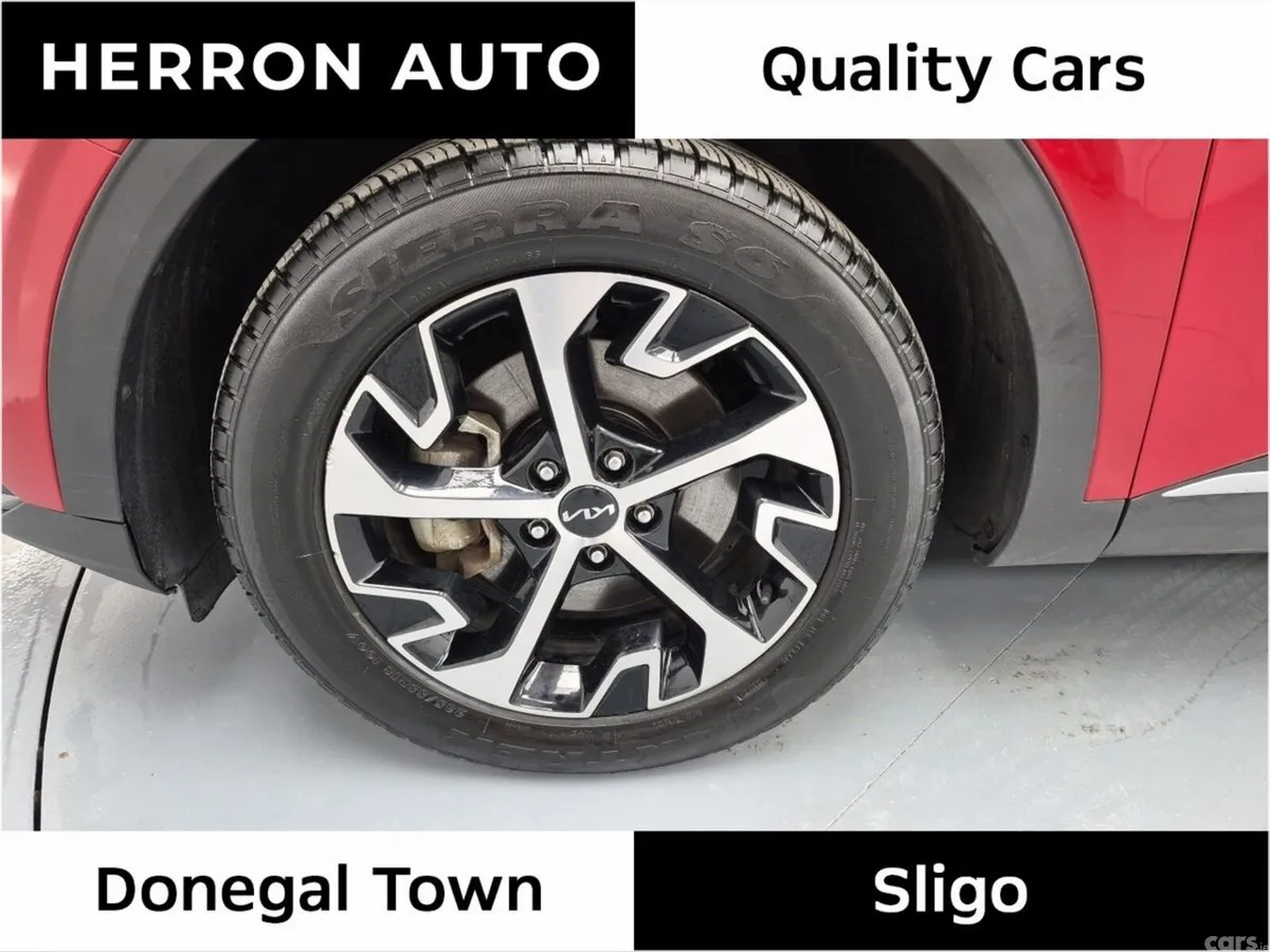 Kia Sportage SUV, Petrol Hybrid, 2023, Red