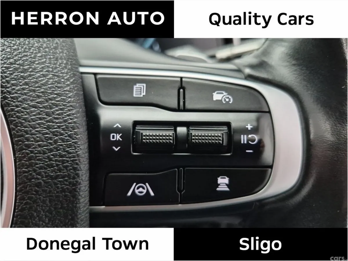 Kia Sportage SUV, Petrol Hybrid, 2023, Red