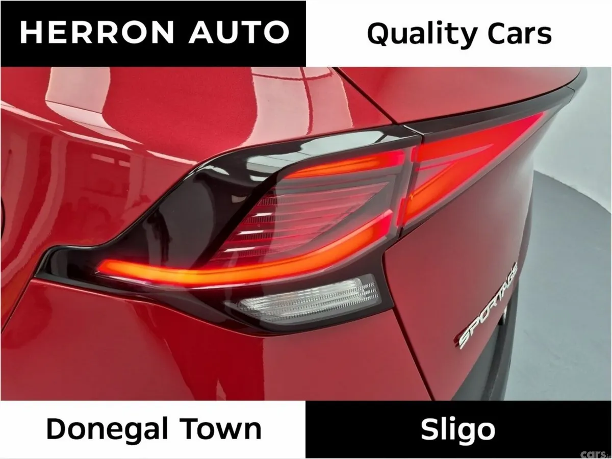 Kia Sportage SUV, Petrol Hybrid, 2023, Red