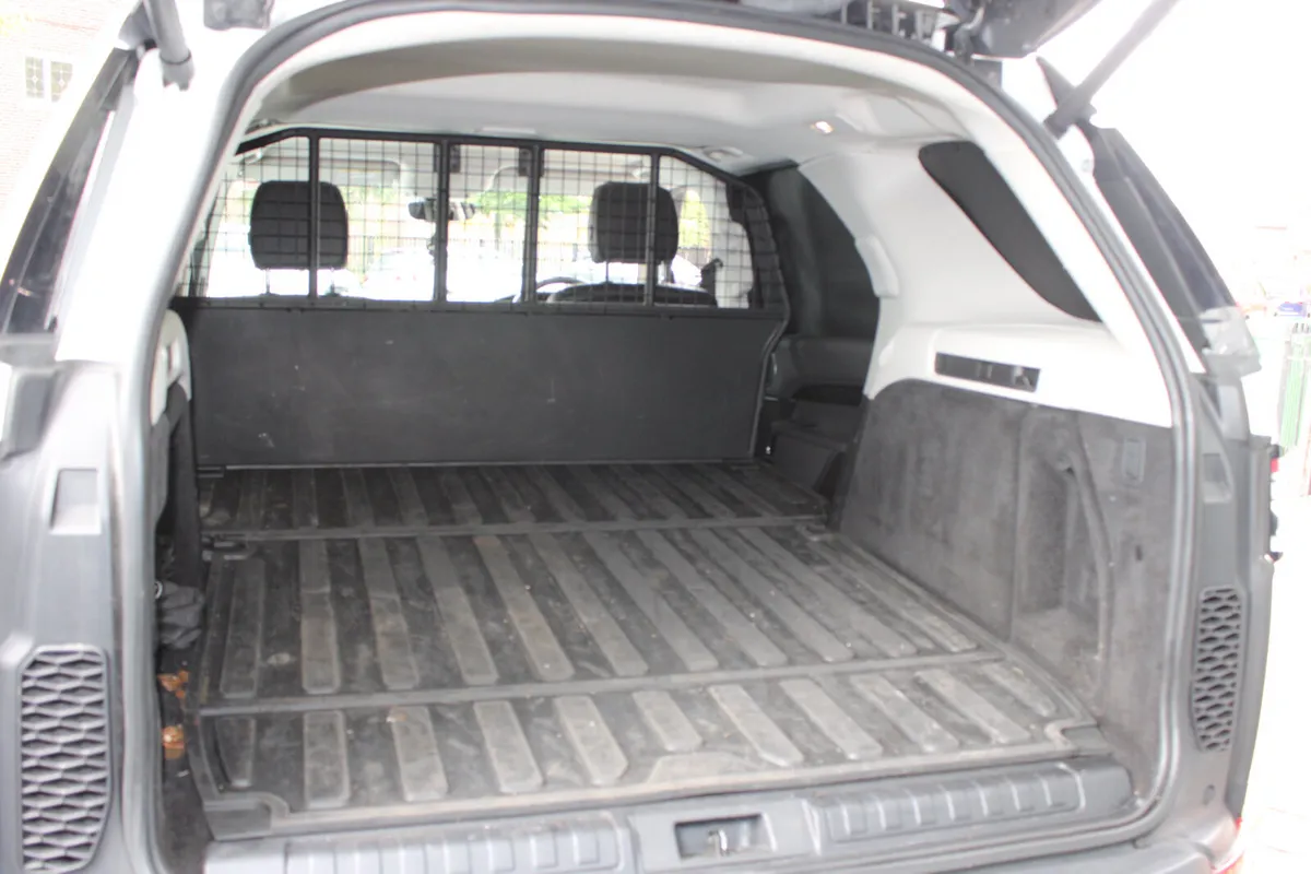 Land Rover Discovery SUV, Diesel, 2019, White