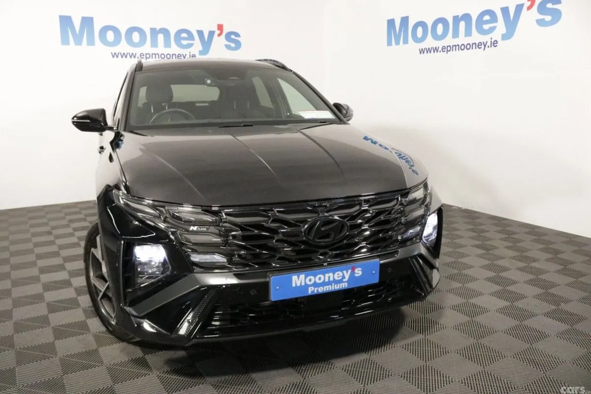 Hyundai Tucson SUV, Petrol Plug-in Hybrid, 2025, Black