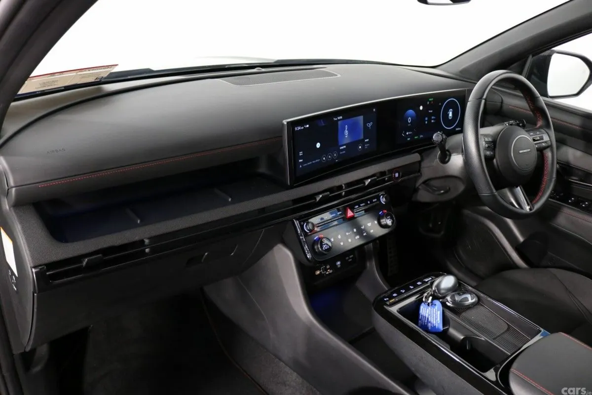 Hyundai Tucson SUV, Petrol Plug-in Hybrid, 2025, Black