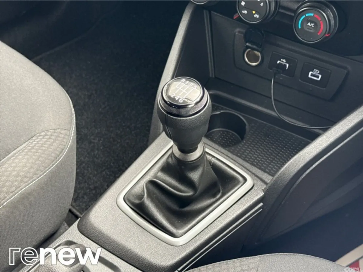 Dacia Duster SUV, Diesel, 2023, Grey