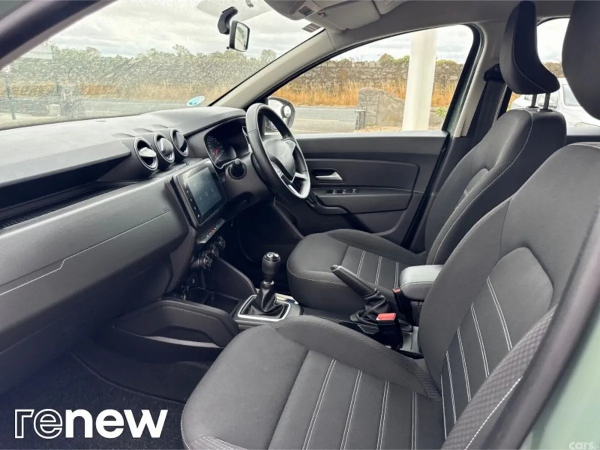 Dacia Duster SUV, Diesel, 2023, Grey