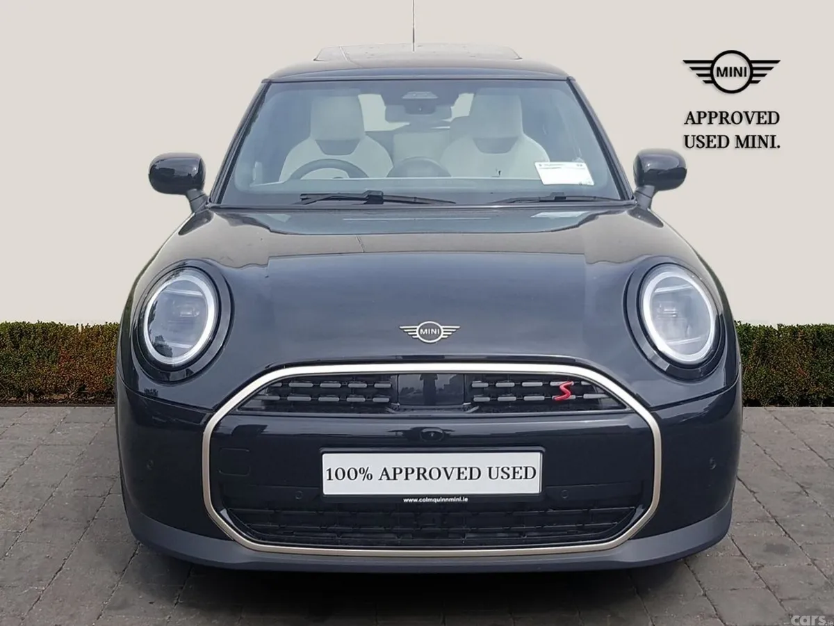 Mini Cooper Hatchback, Petrol, 2025, Black