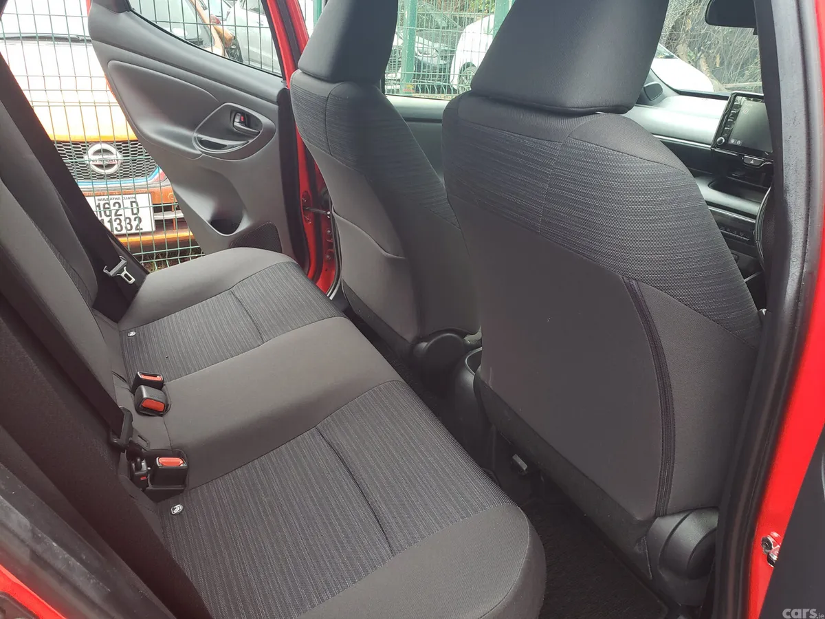 Toyota Yaris Hatchback, Petrol Hybrid, 2020, Red