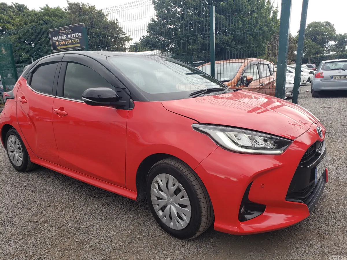 Toyota Yaris Hatchback, Petrol Hybrid, 2020, Red