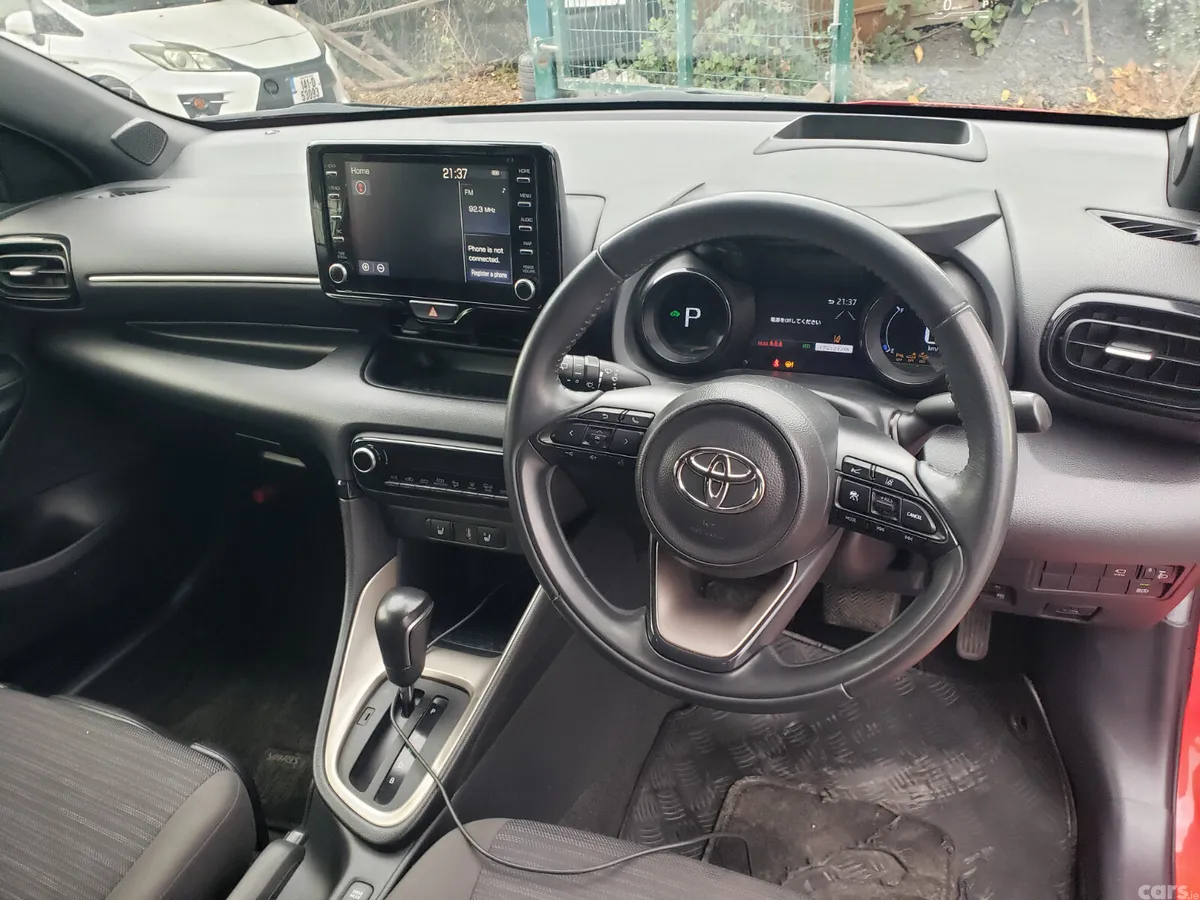 Toyota Yaris Hatchback, Petrol Hybrid, 2020, Red