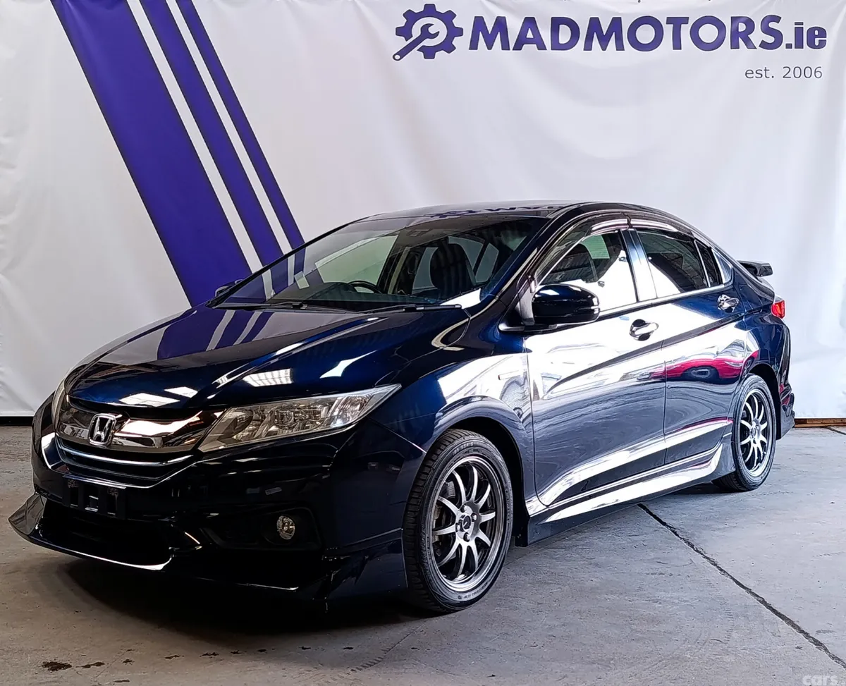 Honda Grace Saloon, Petrol Hybrid, 2016, Blue