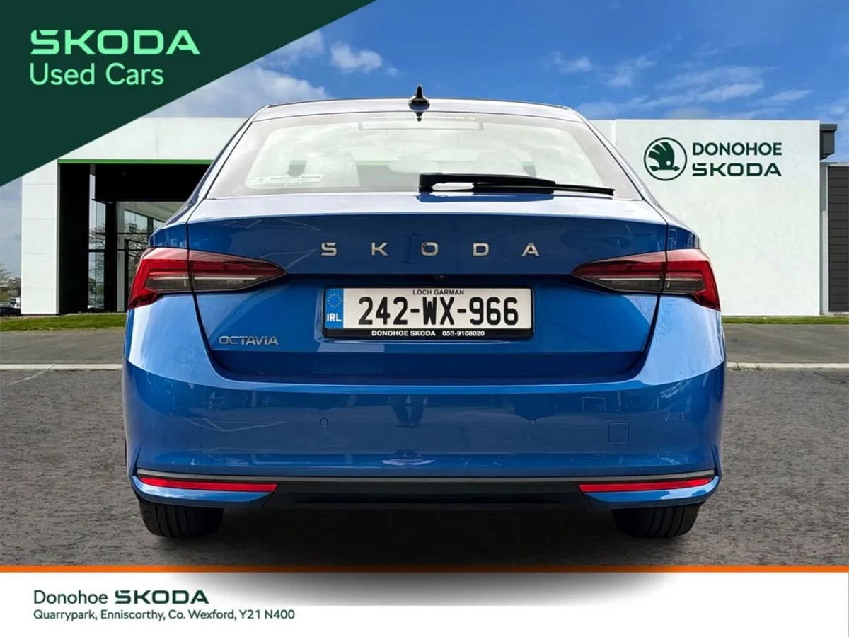 Skoda Octavia Saloon, Diesel, 2024, Blue