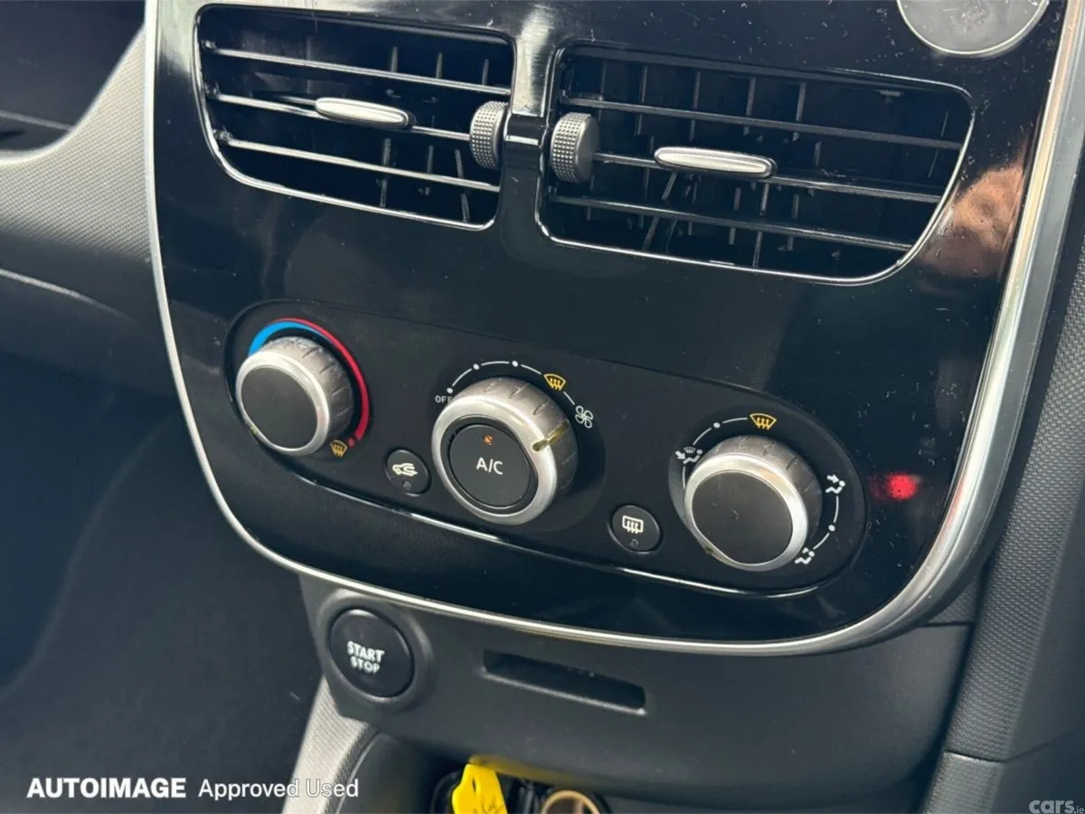 Renault Clio Hatchback, Diesel, 2016, Black