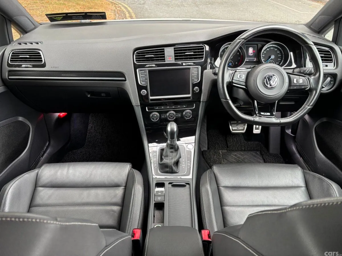 Volkswagen Golf Hatchback, Petrol, 2016, White
