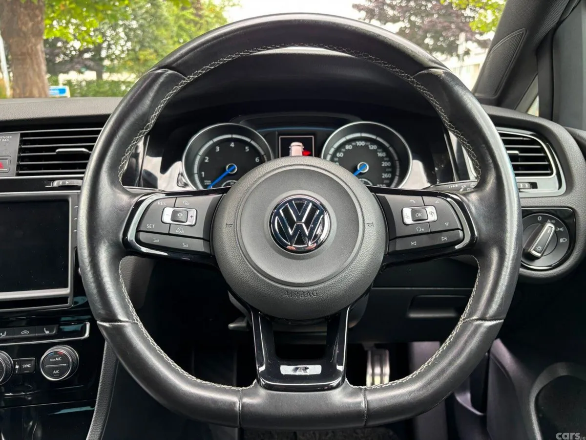 Volkswagen Golf Hatchback, Petrol, 2016, White