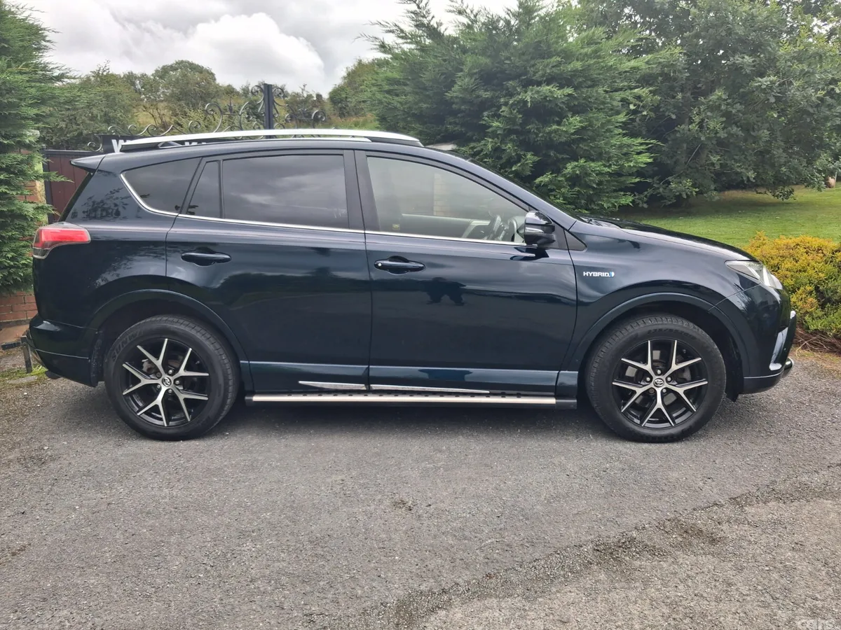 Toyota RAV4 SUV, Petrol Hybrid, 2017, Blue