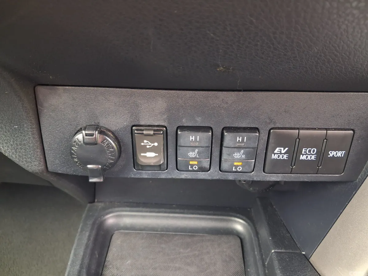 Toyota RAV4 SUV, Petrol Hybrid, 2017, Blue