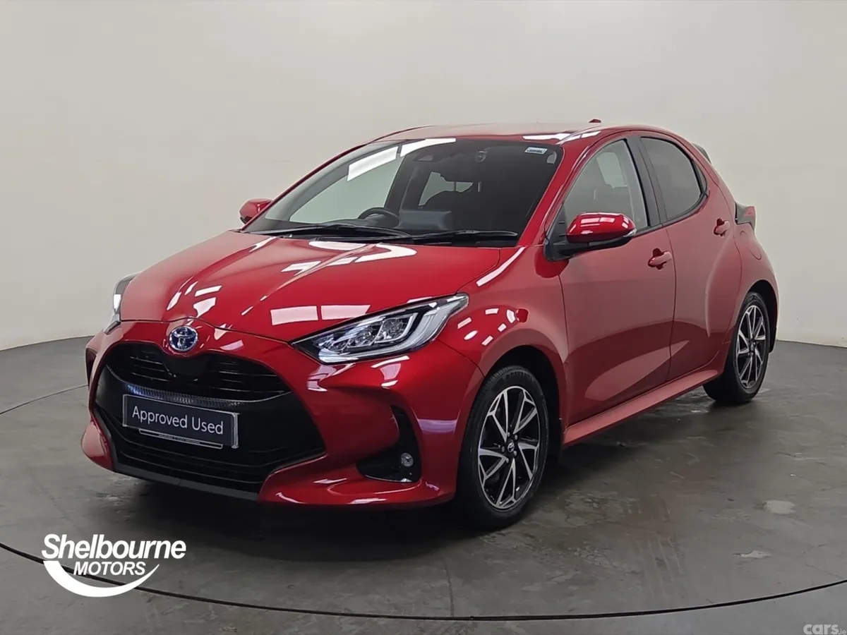 Toyota Yaris Hatchback, Petrol Hybrid, 2023, Red