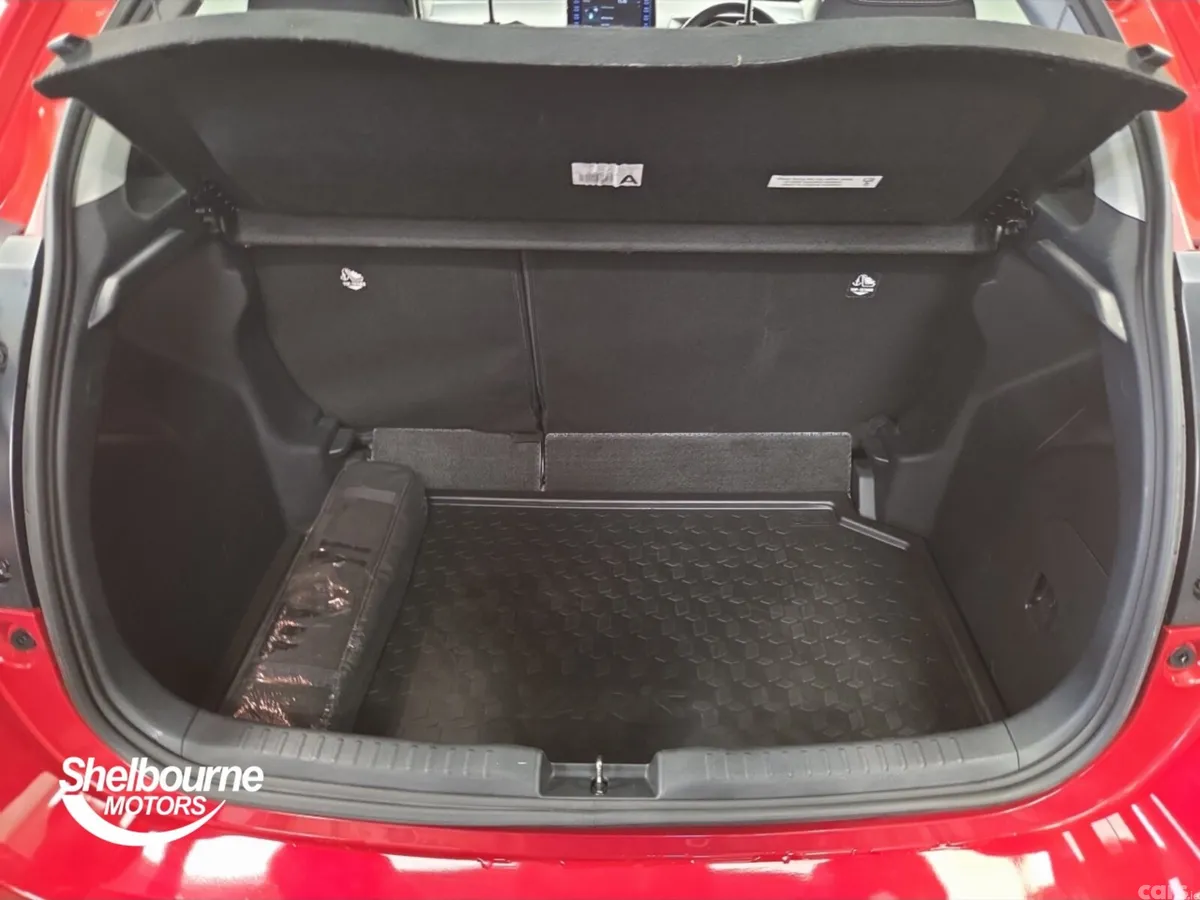 Toyota Yaris Hatchback, Petrol Hybrid, 2023, Red