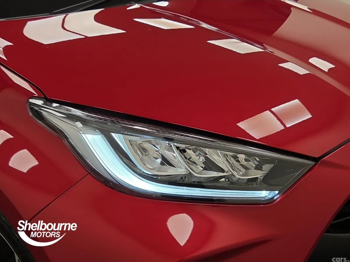 Toyota Yaris Hatchback, Petrol Hybrid, 2023, Red